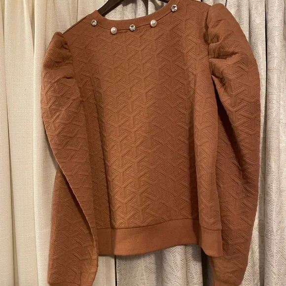 Simply Southern Quilted Puff Sleeve With Pearl Rhinestones Size Medium - Picture 2 of 3